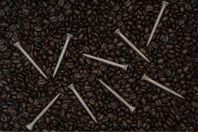 GreenUp Golf tees. Bionedbrydelige. Biodegradable. Made from coffee